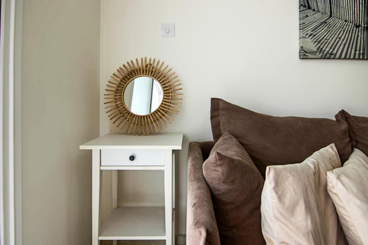 Phaedrus Living: City View Fountain Court 113 Ajía Nápa Kültér fotó