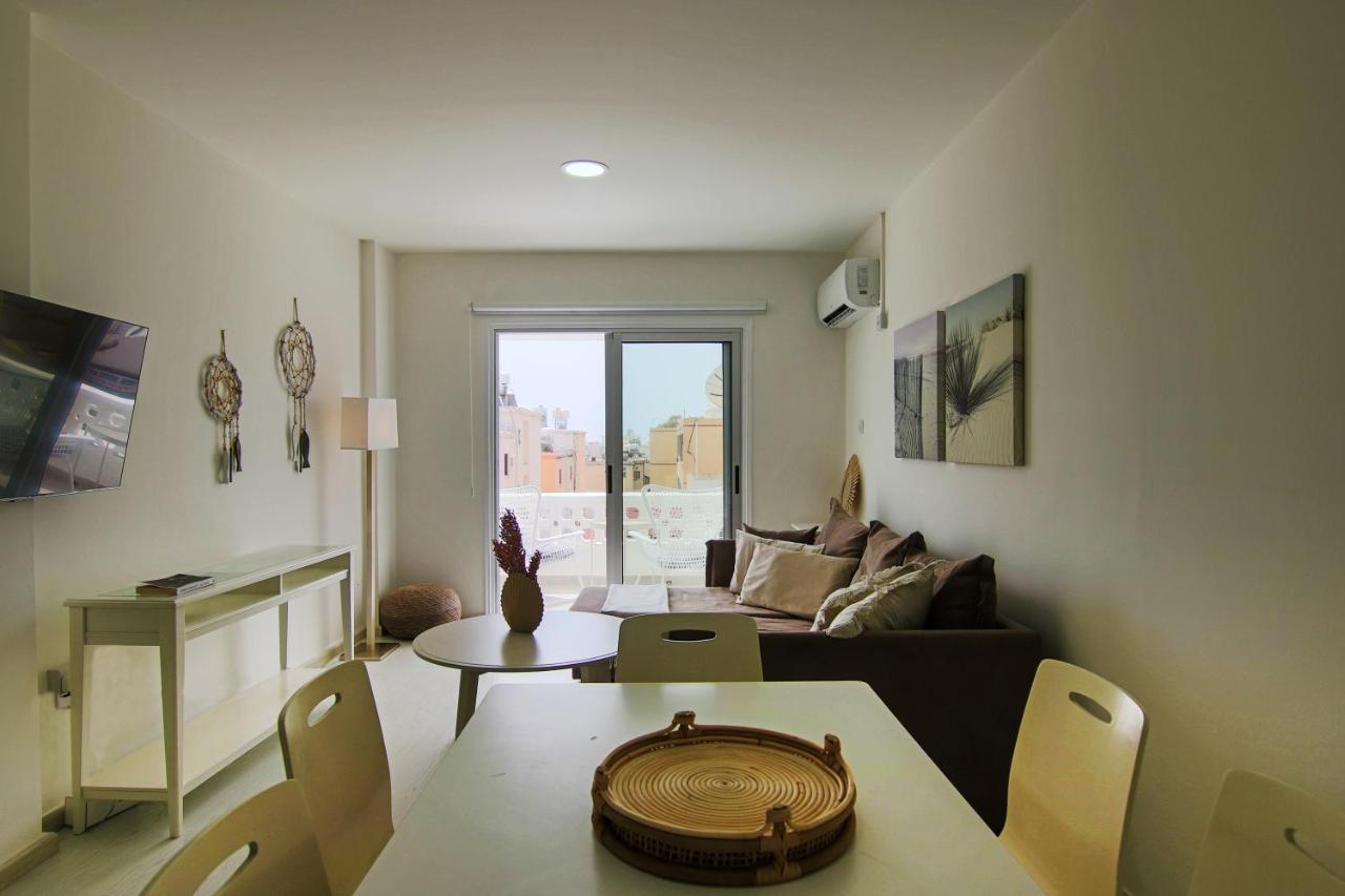 Phaedrus Living: City View Fountain Court 113 Ajía Nápa Kültér fotó