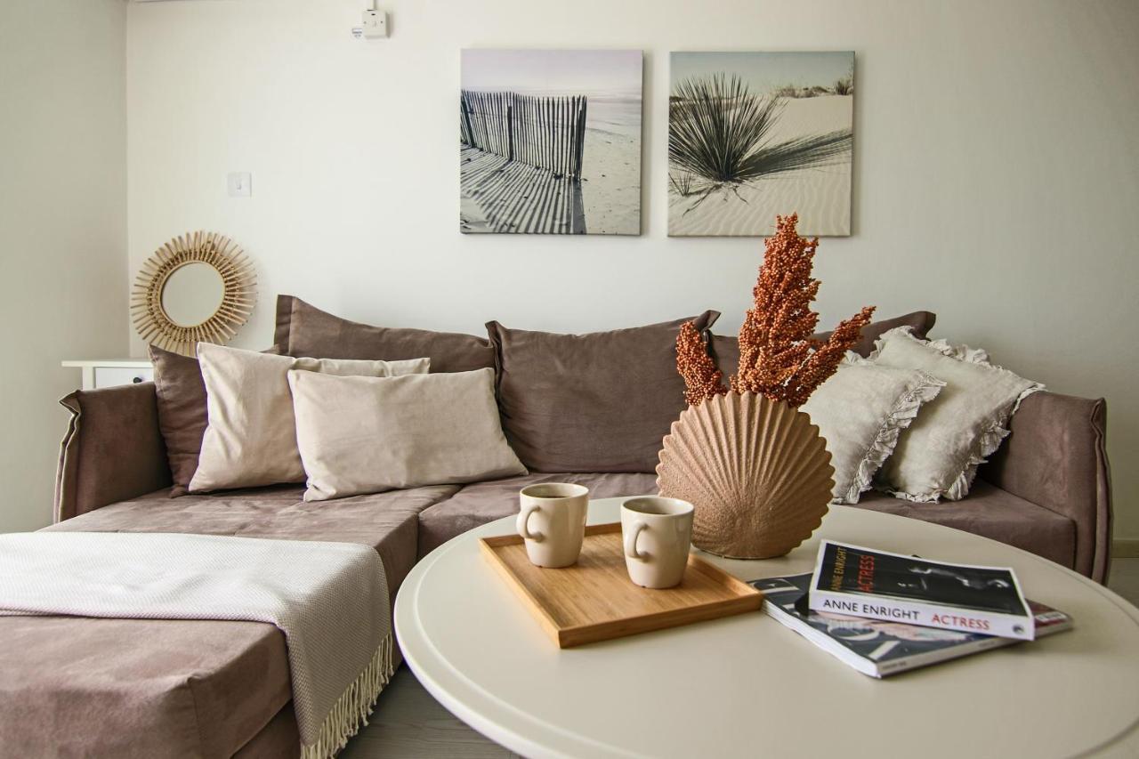 Phaedrus Living: City View Fountain Court 113 Ajía Nápa Kültér fotó